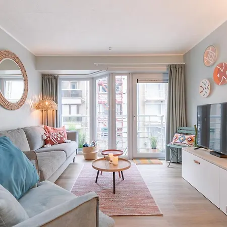 Be At Sea In Ostend All-In Luxury Apartment , Outdoor Pool, Side Seaview Exterior photo